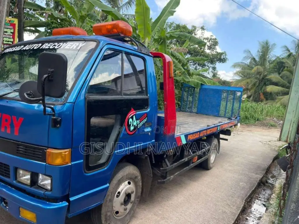 Isuzu Carrier 1990 Lorry (Used)