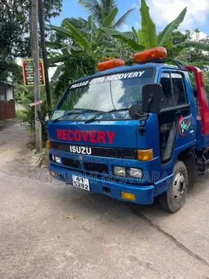 Isuzu Carrier 1990 Lorry (Used)