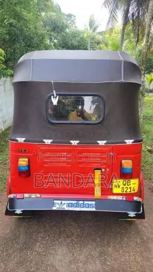 Bajaj 2 Stroke 2005 Three Wheel (Used)