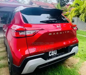 Nissan Magnite Accenta 2025 SUV (Used)