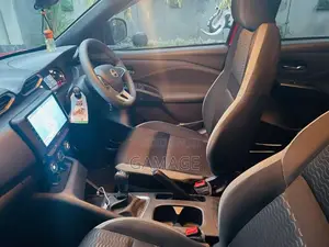 Nissan Magnite Accenta 2025 SUV (Used)