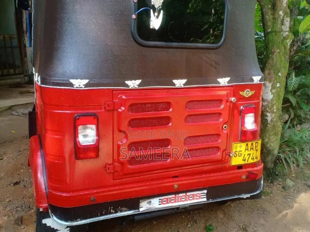 Bajaj RE 2014 Three Wheel (Used)