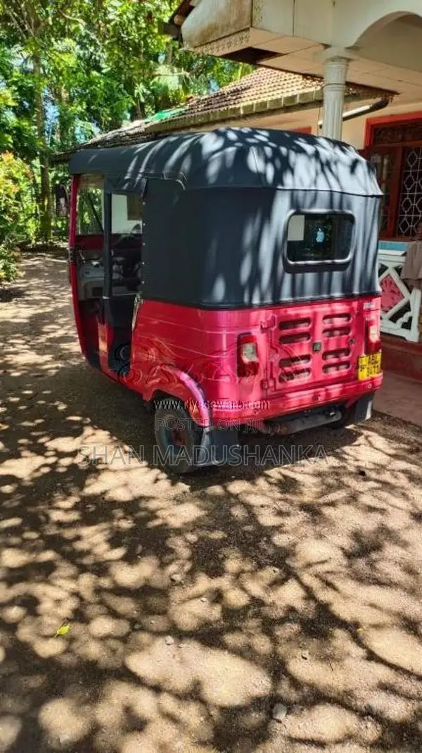Bajaj RE 2017 Three Wheel (Used)