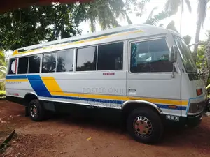 Isuzu Journey 1987 Bus (Used)