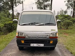 Toyota HIACE Dolphin LH113 1993 Van (Used)