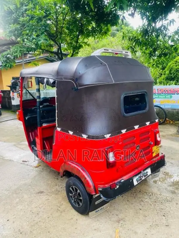 Bajaj 4 Stroke 2012 Three Wheel (Used)
