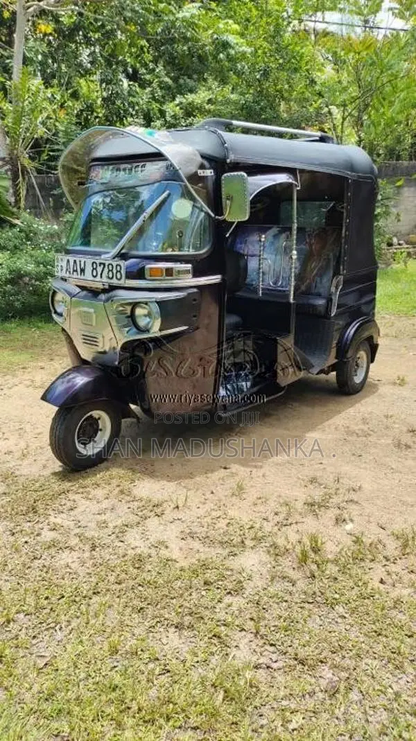 Bajaj RE 2015 Three Wheel (Used)