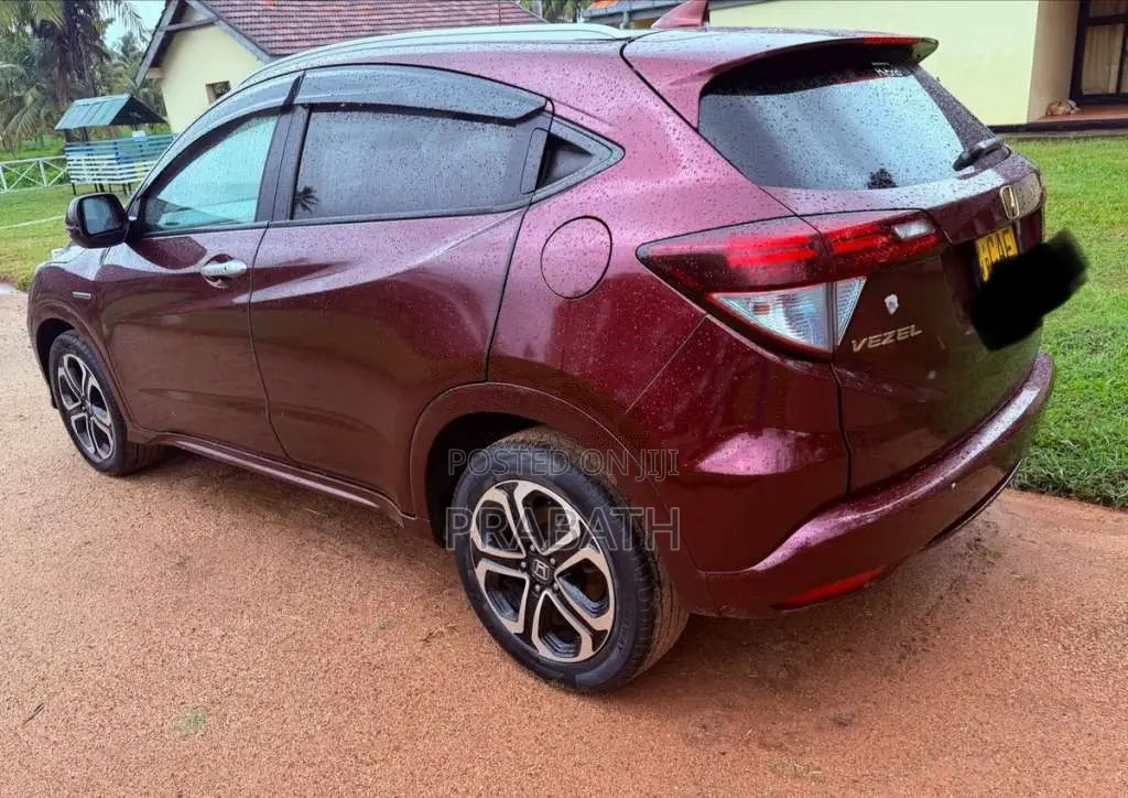 Honda Vezel 2015 SUV (Used)