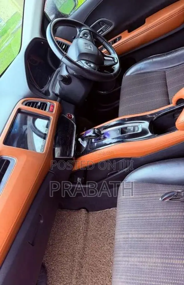 Honda Vezel 2015 SUV (Used)