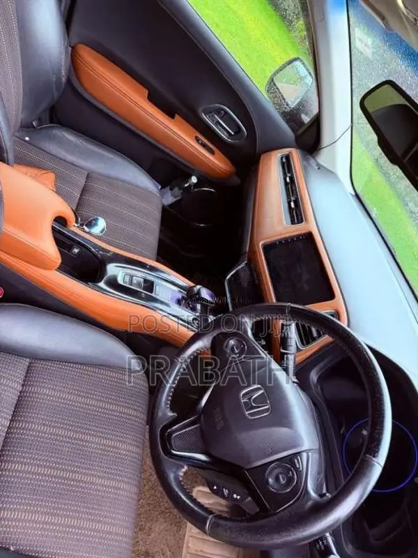 Honda Vezel 2015 SUV (Used)