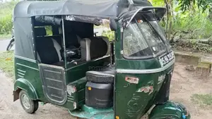 Bajaj 2 Stroke 1990 Three Wheel (Used)