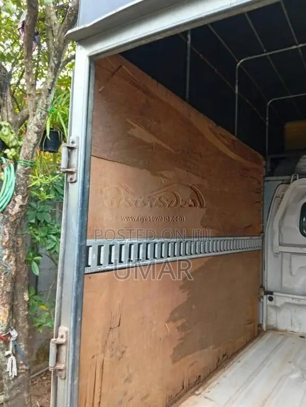 Suzuki Carry 2011 Lorry (Used)