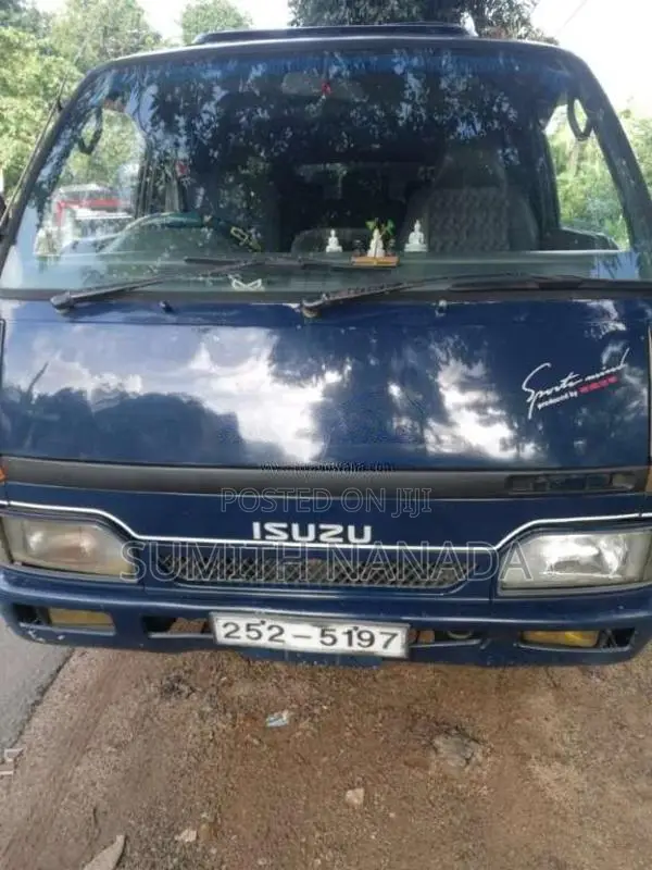 Isuzu Fargo 1998 Van (Used)