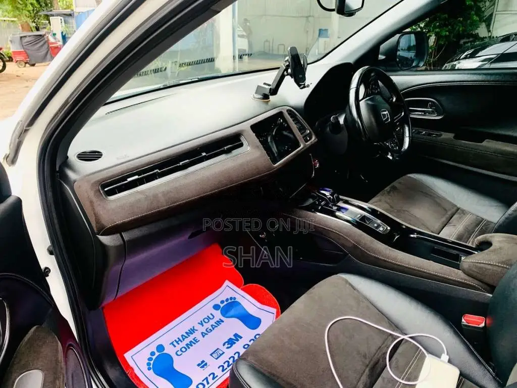Honda Vezel Rs Sensing 2017 SUV (Used)