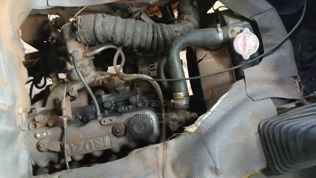 Isuzu Isuzu 1980 Van (Used)