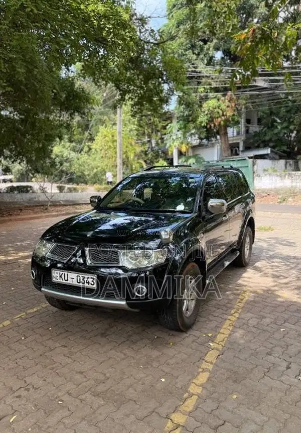 Mitsubishi Montero Sport 2012 SUV (Used)