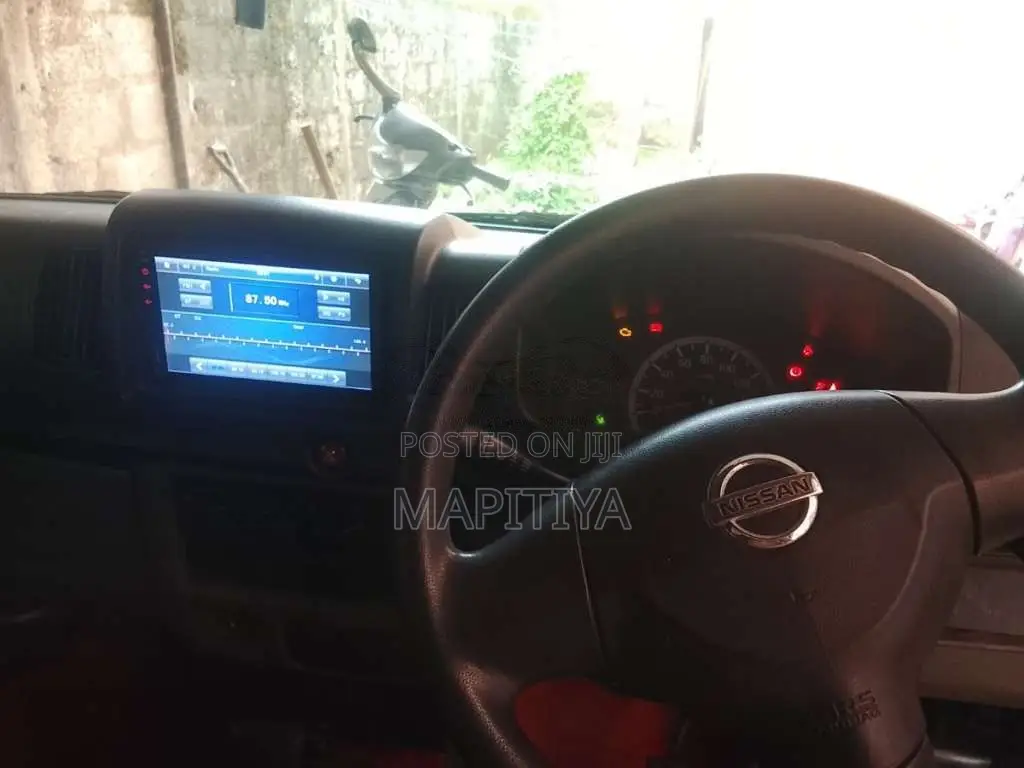 Nissan Clipper 2011 Van (Used)