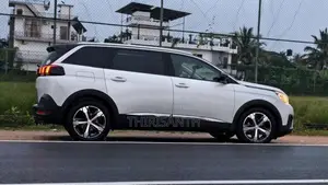 Peugeot 5008 2019 SUV (Used)