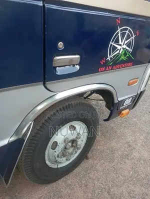 Isuzu 4bd1 1982 Bus (Used)