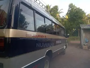 Isuzu 4bd1 1982 Bus (Used)