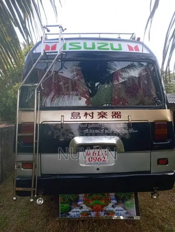 Isuzu 4bd1 1982 Bus (Used)