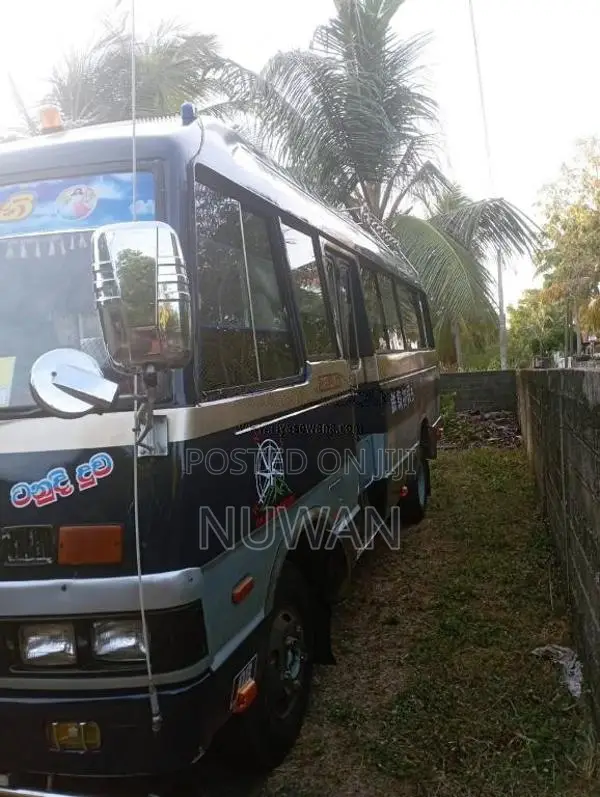 Isuzu 4bd1 1982 Bus (Used)