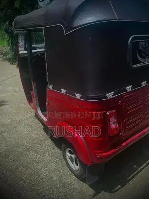 Bajaj 2 Stroke 2005 Three Wheel (Used)
