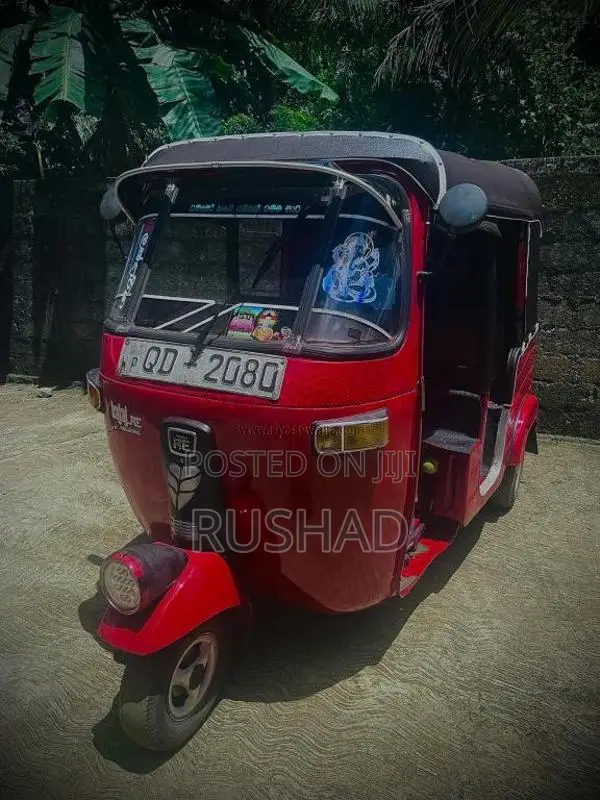 Bajaj 2 Stroke 2005 Three Wheel (Used)