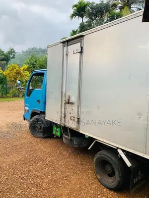 Isuzu NHR 2007 Lorry (Used)