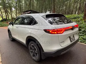 Honda Vezel 2023 SUV (Used)