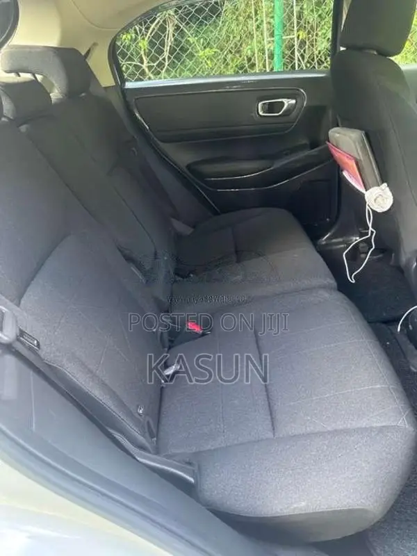 Honda Vezel 2023 SUV (Used)