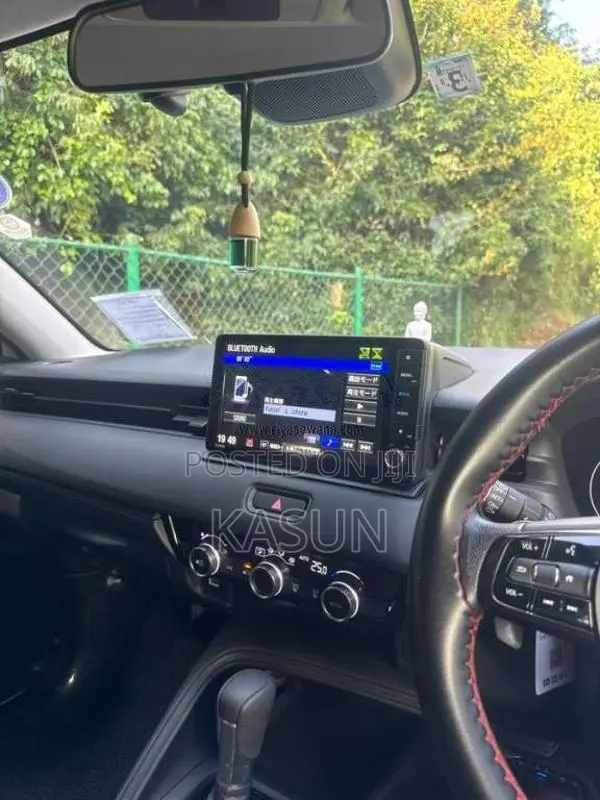 Honda Vezel 2023 SUV (Used)