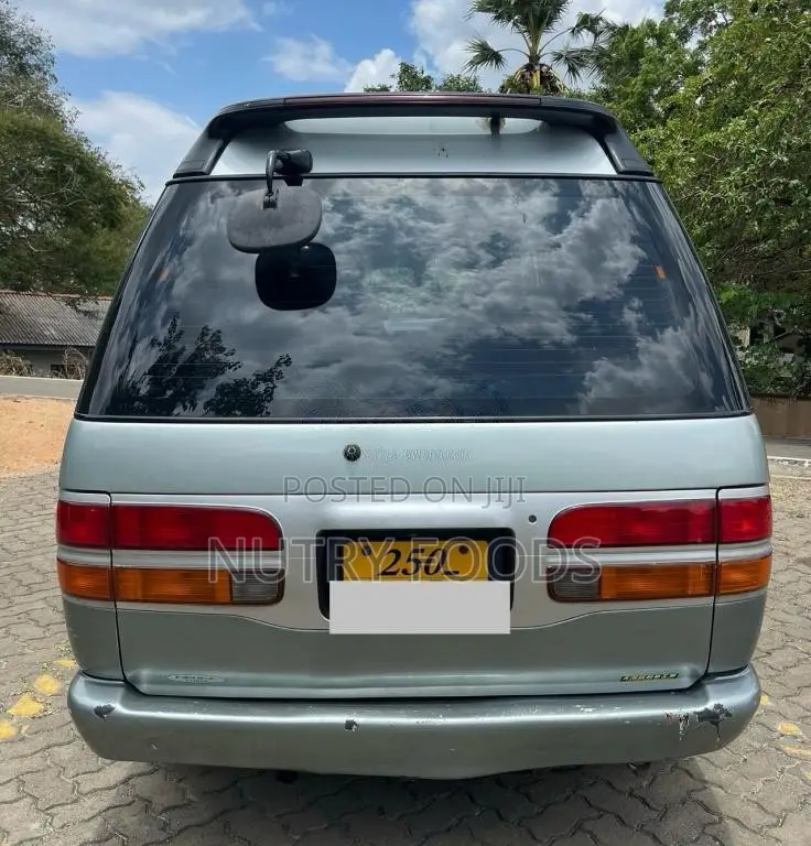 Toyota CR27 1994 Van (Used)