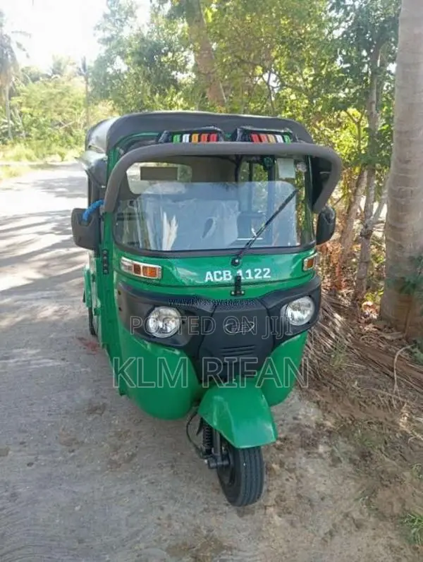 Bajaj RE 4 Stroke 2025 Three Wheel (Used)