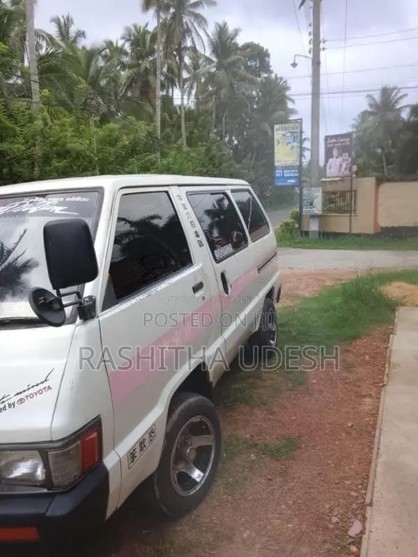 Toyota TownAce 1983 Van (Used)