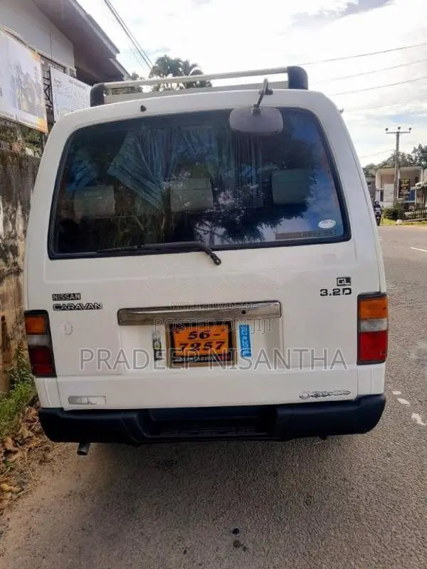 Nissan Caravan 1991 Van (Used)
