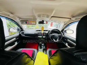 Toyota Hilux Revo 2018 Pickup (Used)