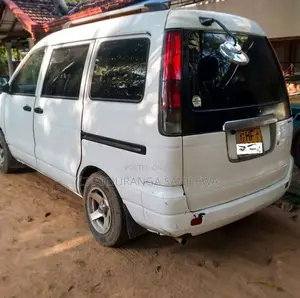 Toyota Noah KR42 1999 Van (Used)