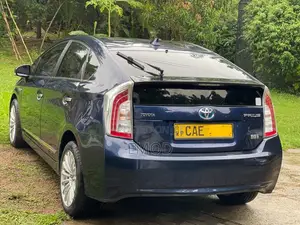 Toyota Prius G Grade Uk Limited 2015 Car (Used)