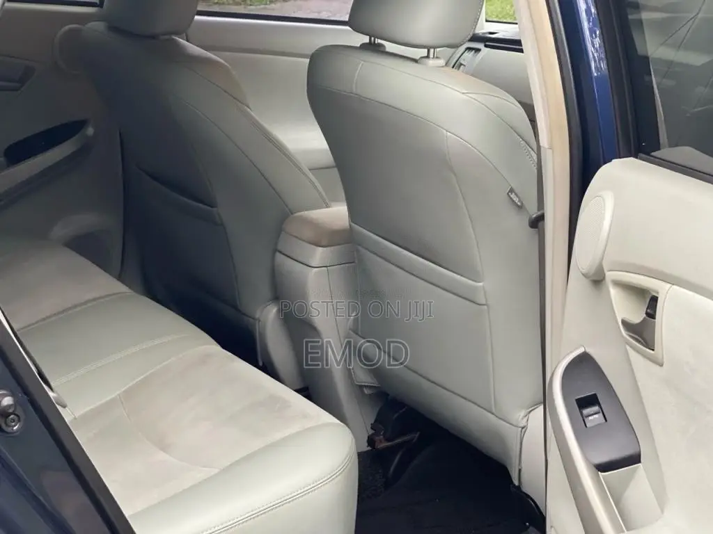 Toyota Prius G Grade Uk Limited 2015 Car (Used)