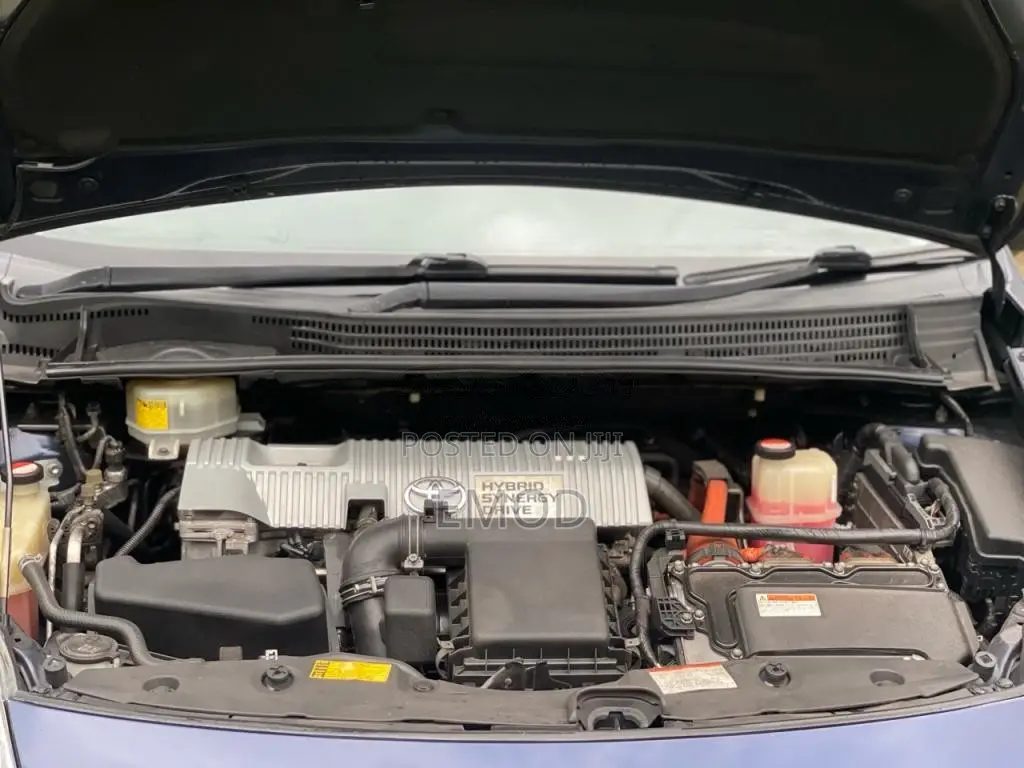 Toyota Prius G Grade Uk Limited 2015 Car (Used)