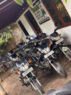 Bajaj CT-100 2016 motorcycle (Used)