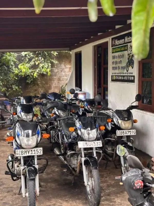 Bajaj CT-100 2016 motorcycle (Used)