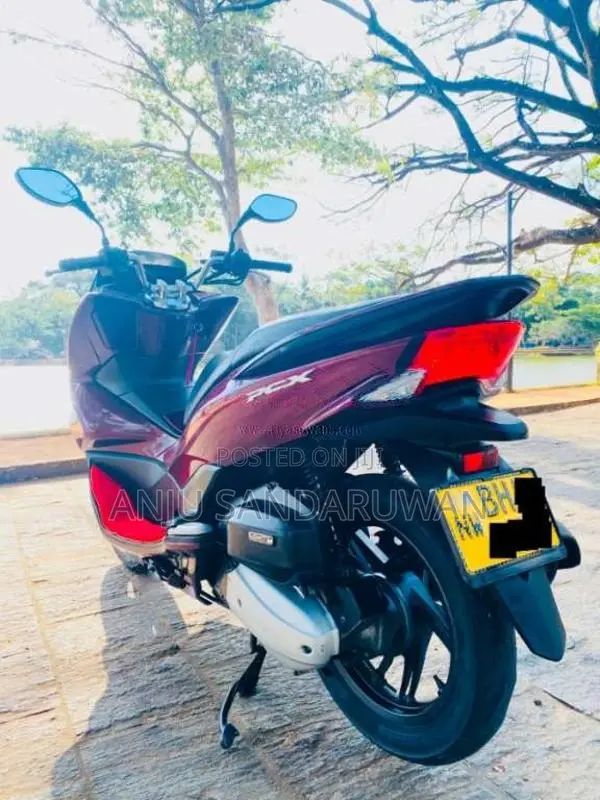 Honda Pcx 2018 Motorbike (Used)
