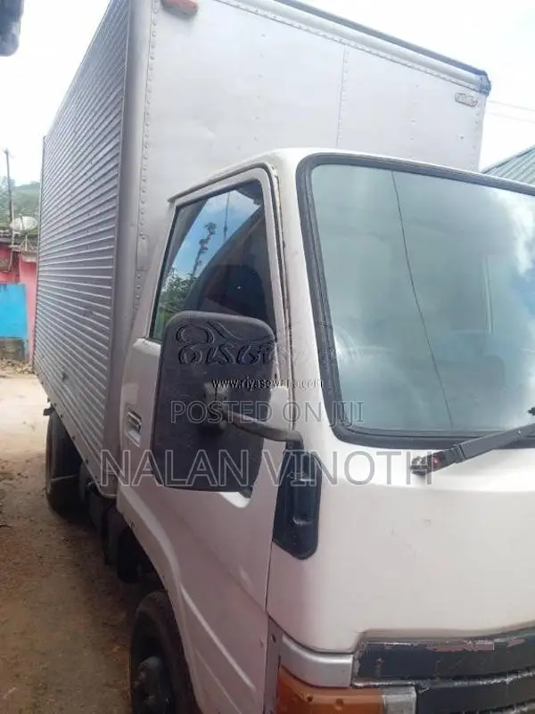 Toyota Dyna 1988 Lorry (Used)