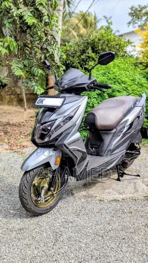 Honda Dio 2025 Motorbike (Used)