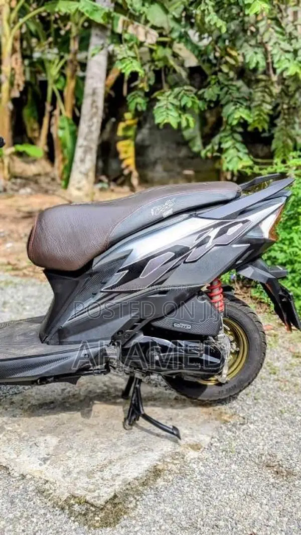 Honda Dio 2025 Motorbike (Used)