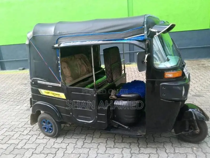 Bajaj RE 2015 Three Wheel (Used)