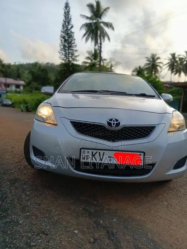 Toyota Belta 2013 Car (Used)