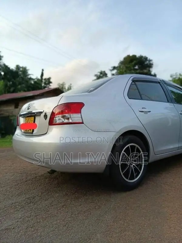 Toyota Belta 2013 Car (Used)